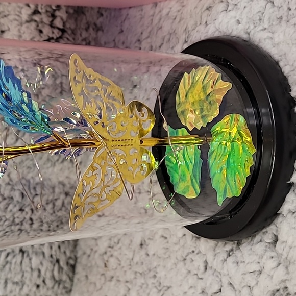 New, LED Rose Light Lamp - Picture 3 of 9